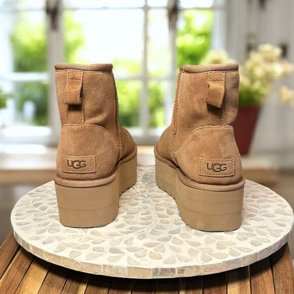 UGG Classic Mini Platform Boot Chestnut Suede Sheepskin Lined Women’s Size 9 EU - Picture 8 of 10
